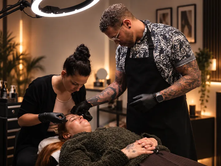 Schulung für Permanent Make-up im Studio Lex Lines